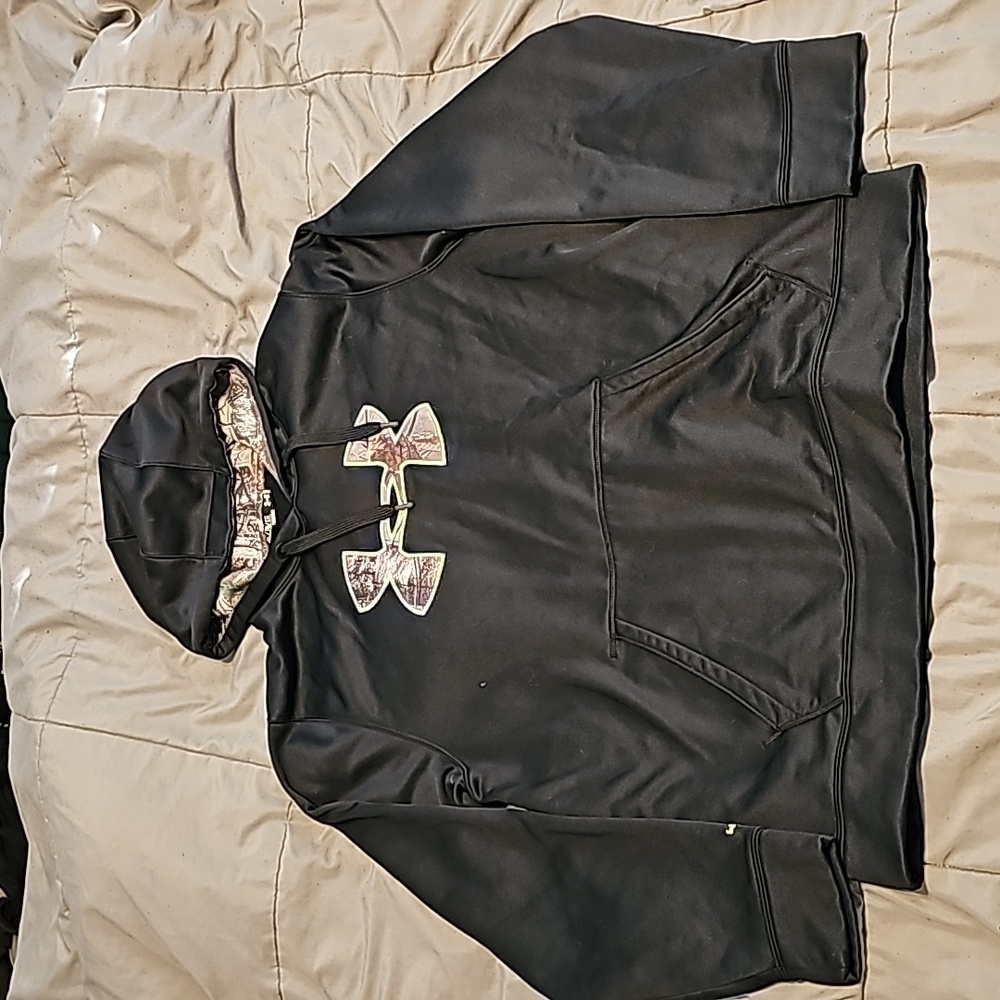 Black Realtree Under Armour Hoodie XL